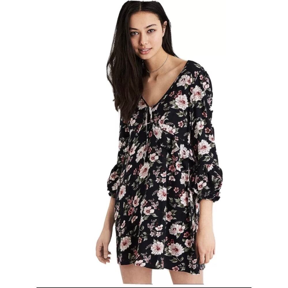 American Eagle 3/4 Sleeve plunge neck floral dress Keyhole Back XS‎